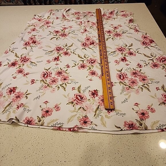croft and barrow Soft Stretchy Night Gown 4x Pink Floral Sleepwear Pj 40"L - Picture 6 of 6